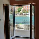 Nyaraló House Bridge Tisno