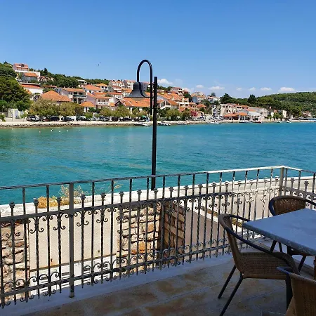House Bridge * Tisno