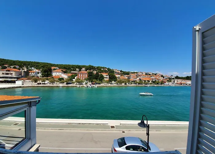 House Bridge Дом отдыха