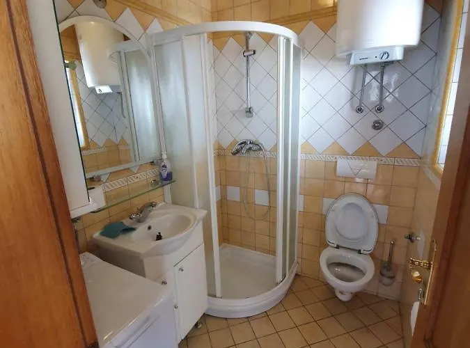 House Bridge Vikendica