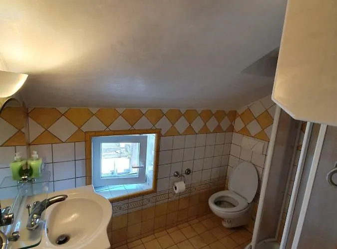 House Bridge * Тисно