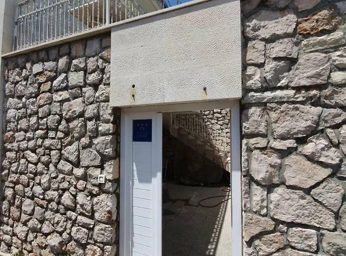 Vikendica House Bridge *