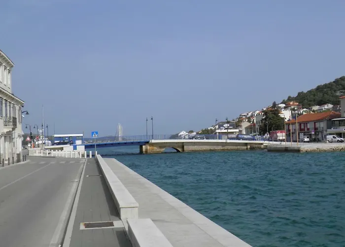 Дом отдыха House Bridge *