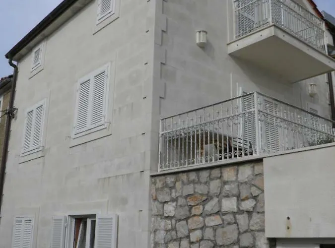 Дом отдыха House Bridge Тисно